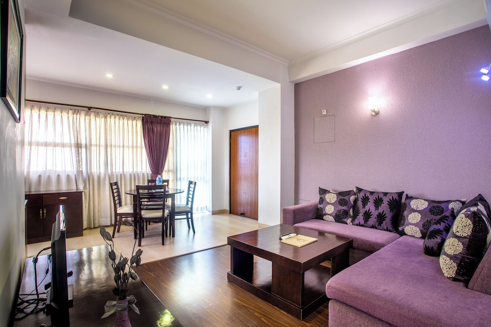Suite Homes 32/50