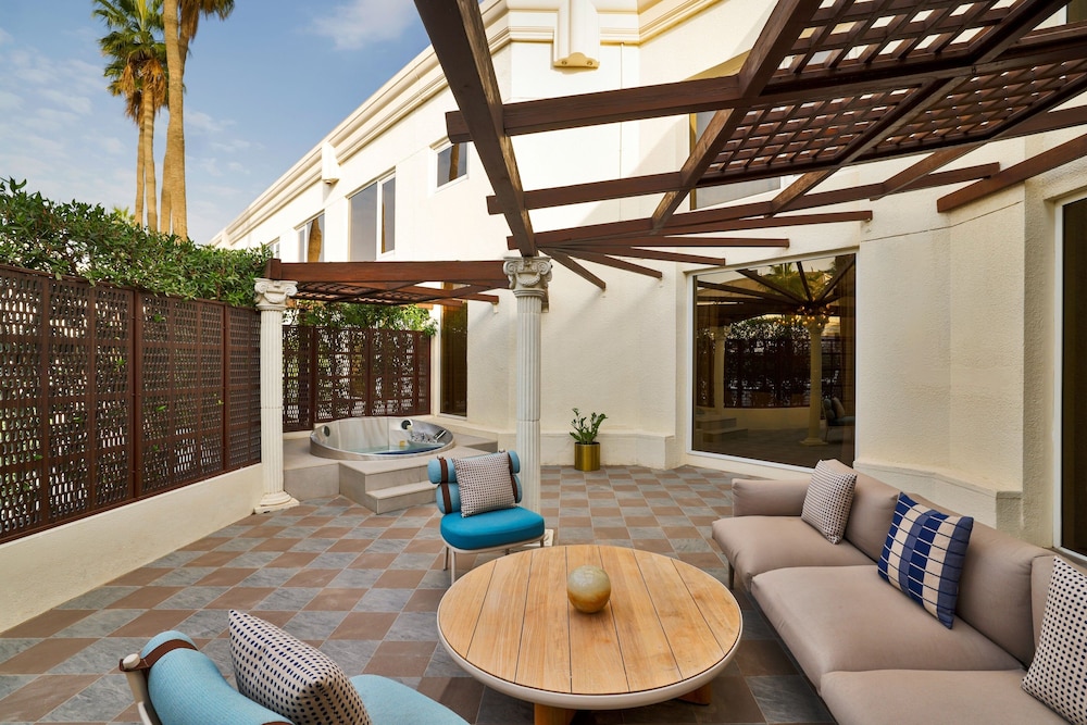Le Meridien Dubai Hotel and Conference Centre 34/77