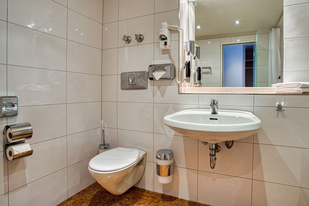 Kommerzhotel Koln 45/49
