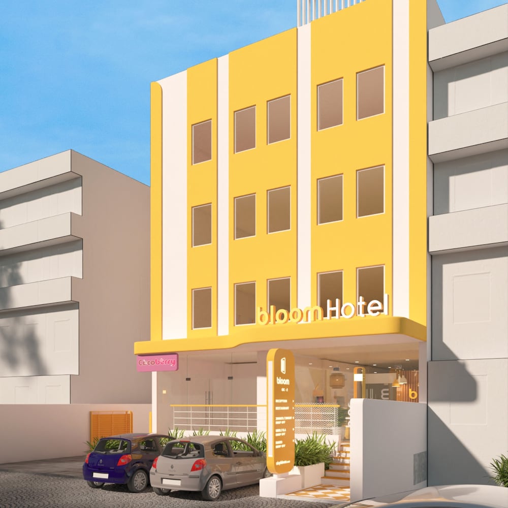 Bloom Hotel - GK2 44/47