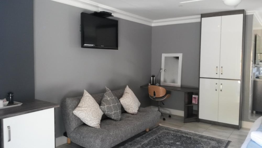 Reef View Bnb 27/50