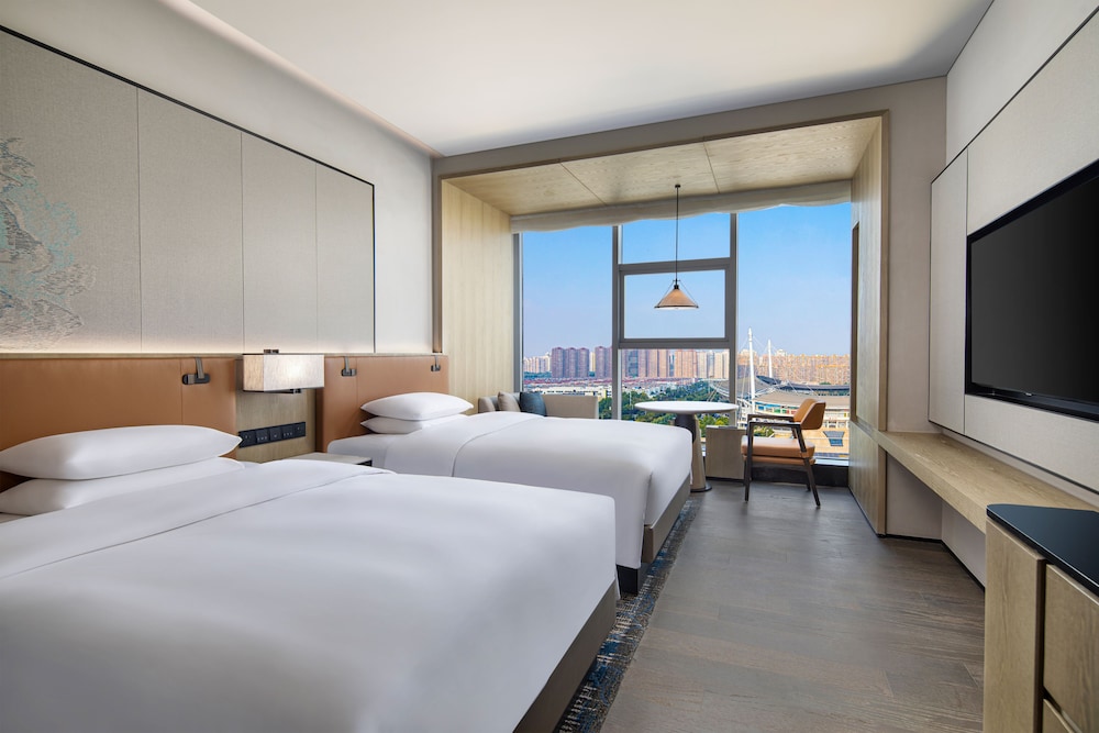 Courtyard by Marriott Luoyang 8/46