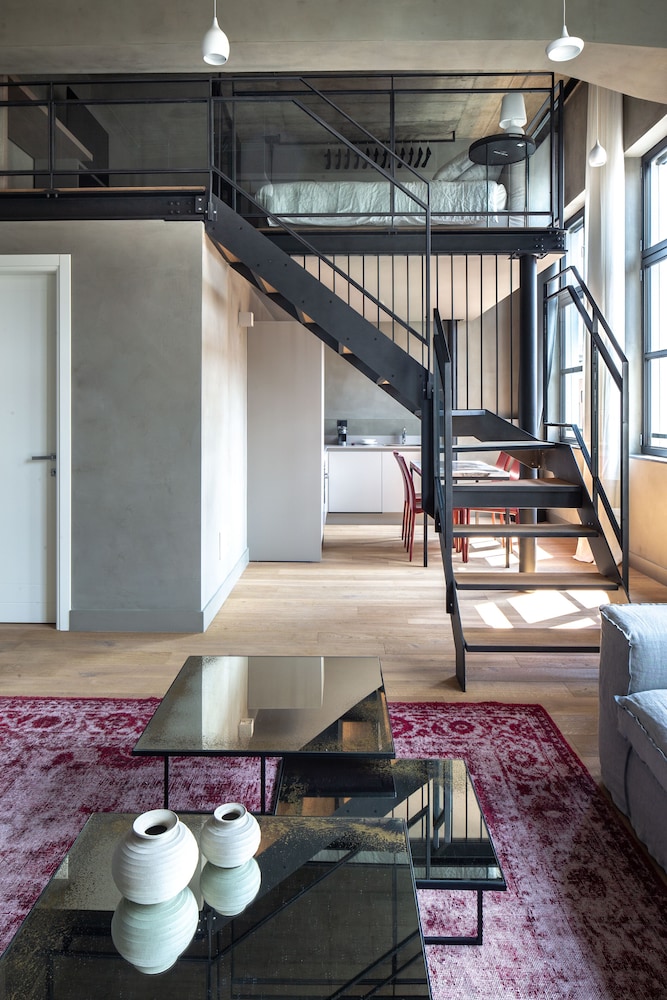Edit Lofts 43/65
