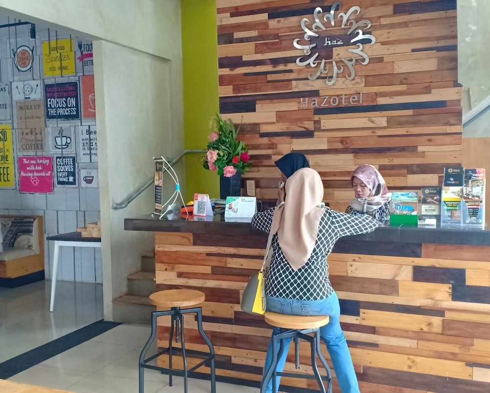 Hazotel Semarang 48/49