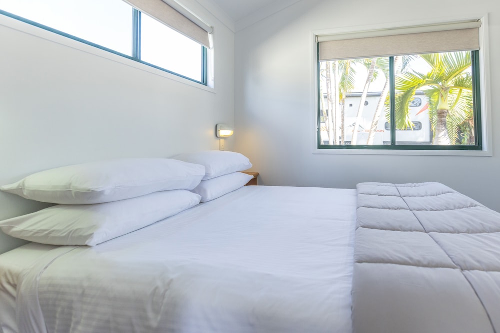 NRMA Bowen Beachfront Holiday Park 6/28