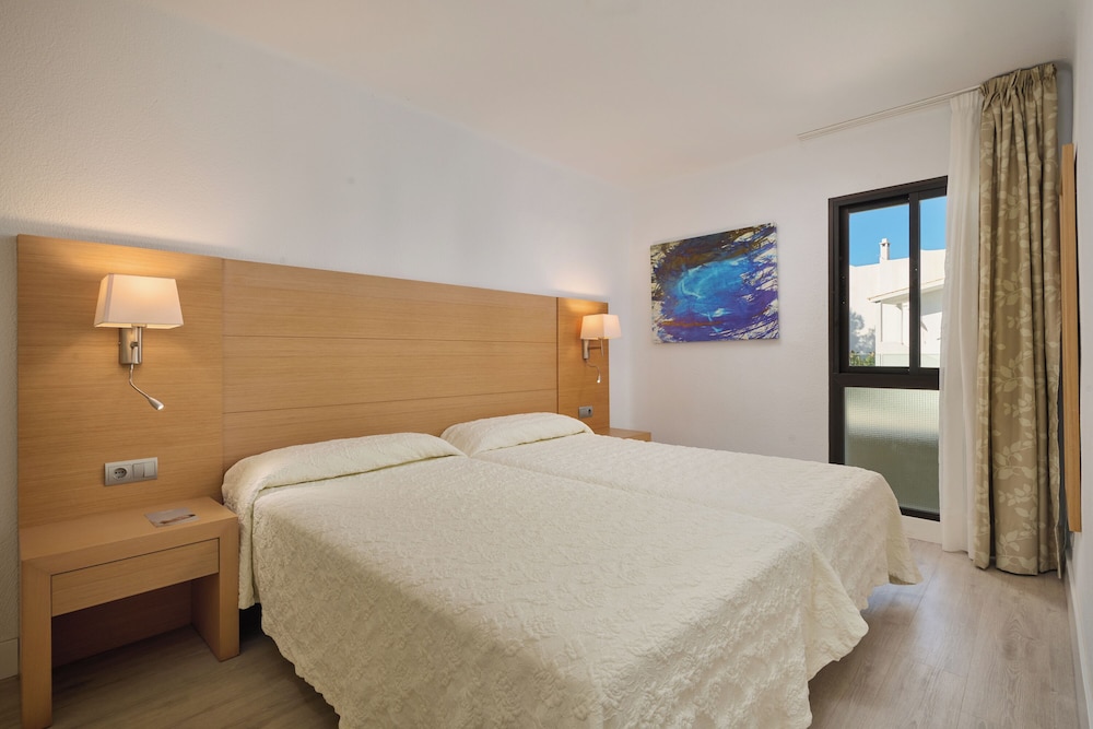 1 Bedroom, Apartment, Twin Beds, 2 Sofa, Balcony