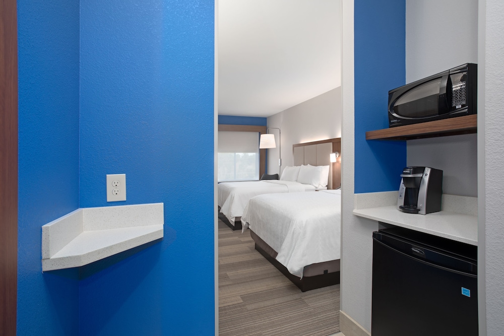 Holiday Inn Express Slidell 13/73