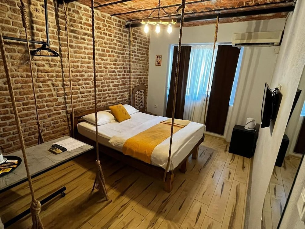 Aysa Hotel 28/58