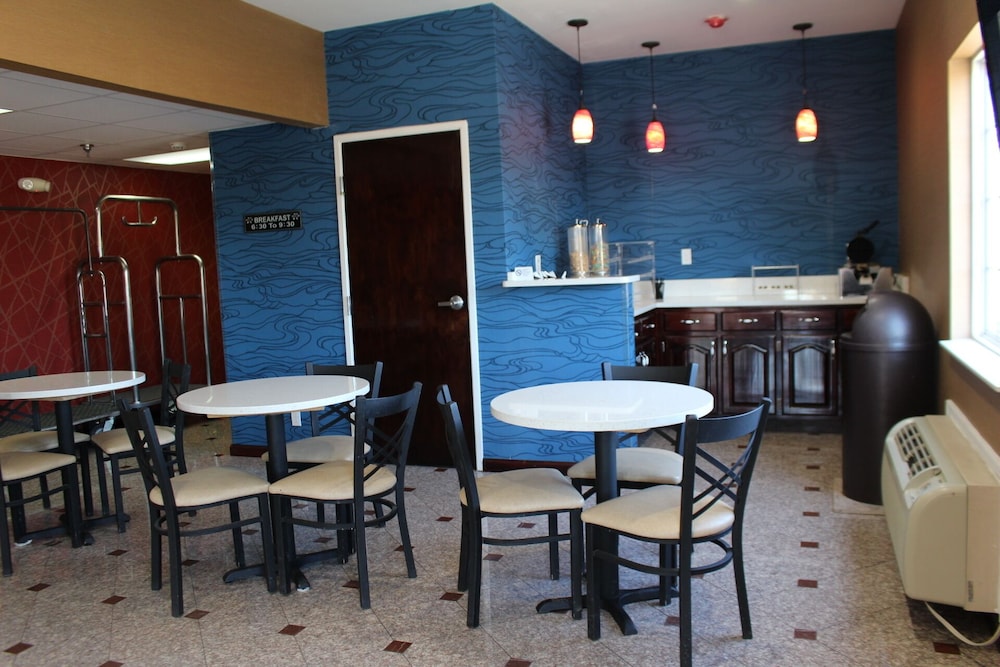 Magnolia Inn And Suites 21/32
