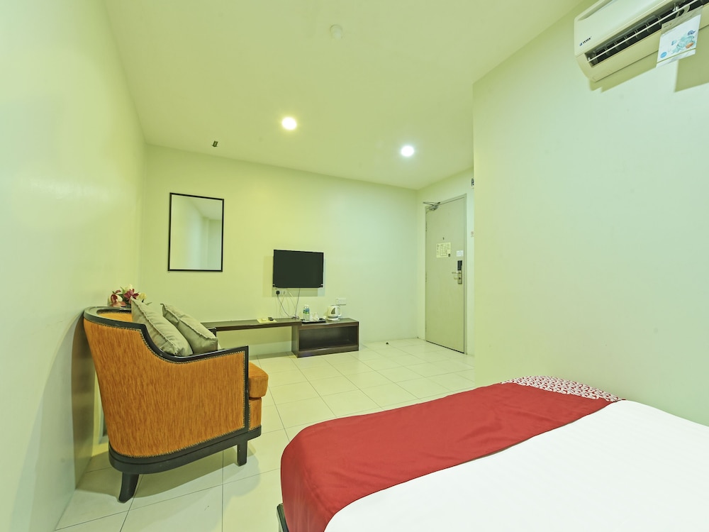 Capital O 90545 Ho Hotel 32/68