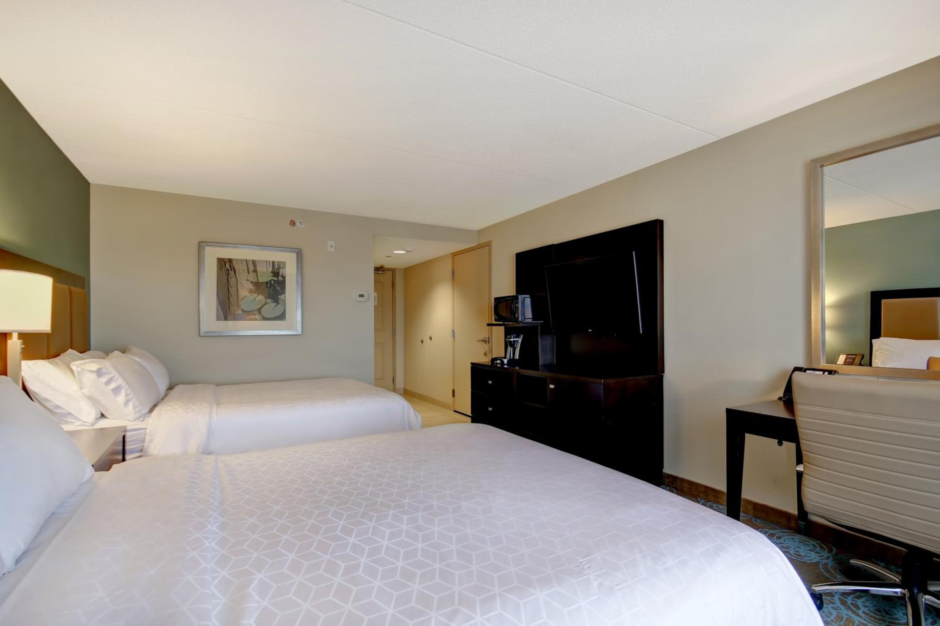 غرفة ديلوكس بسريرين منفصلين لذوي الإعاقة، Holiday Inn Express Hotel Suites Waterloo St Jacobs 3/10