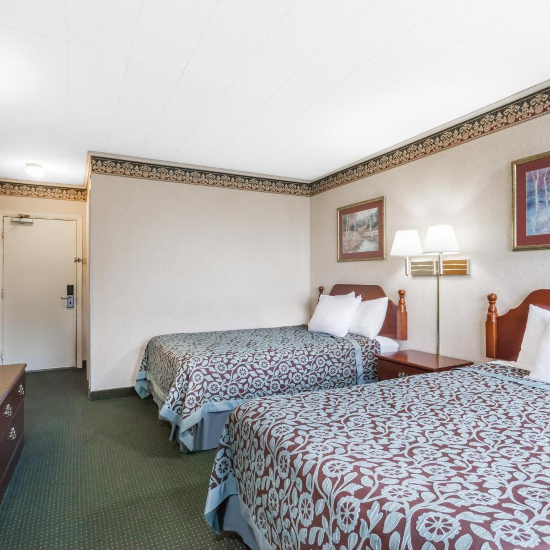 Upgrade, 2 Double Beds, Smoking
