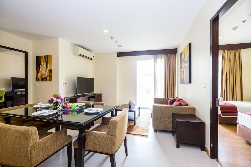 Lohas Residences Sukhumvit 50/71
