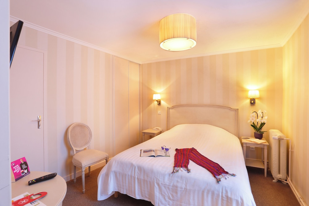 Hostellerie des Trois Pigeons, Paray-le-Monial 24/64