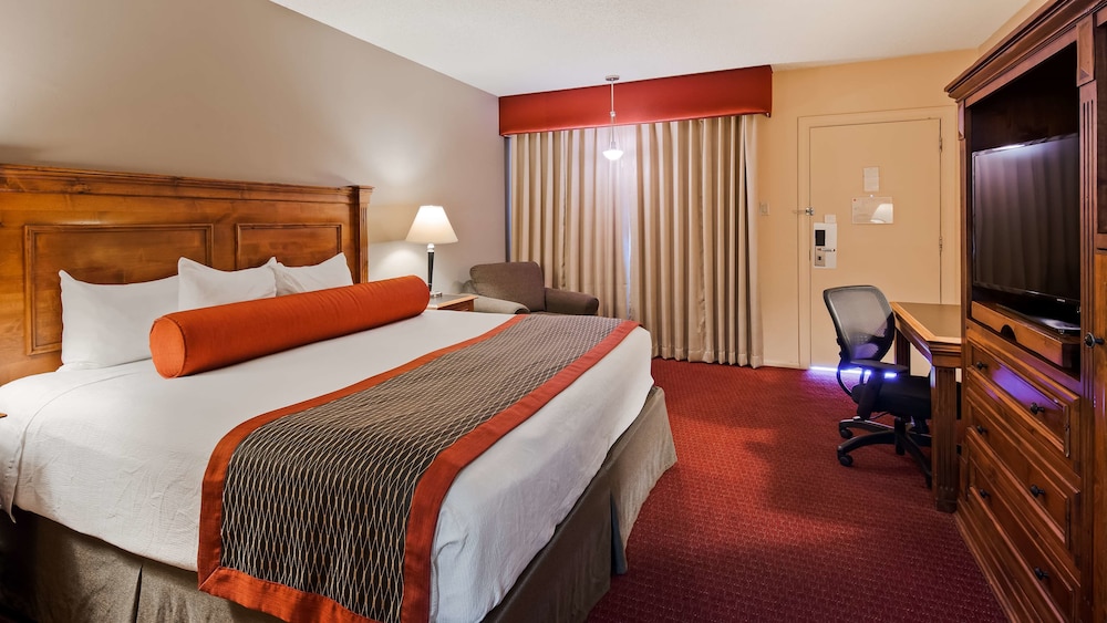 Best Western Plus King's Inn & Suites 14/37