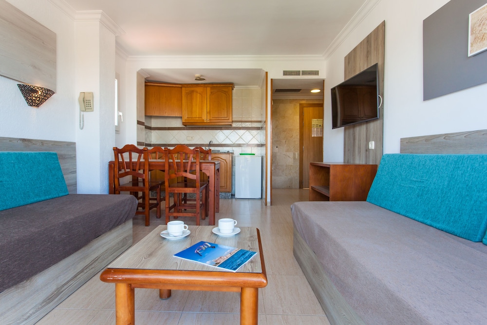 Ben Hur Apartments 30/74