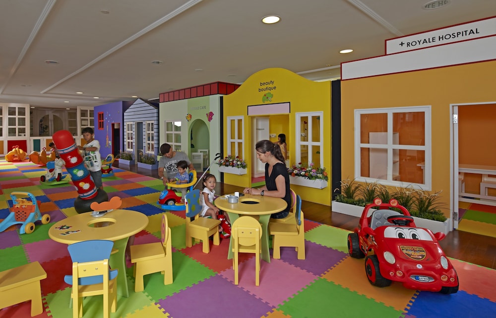 Royale Chulan Damansara 58/61