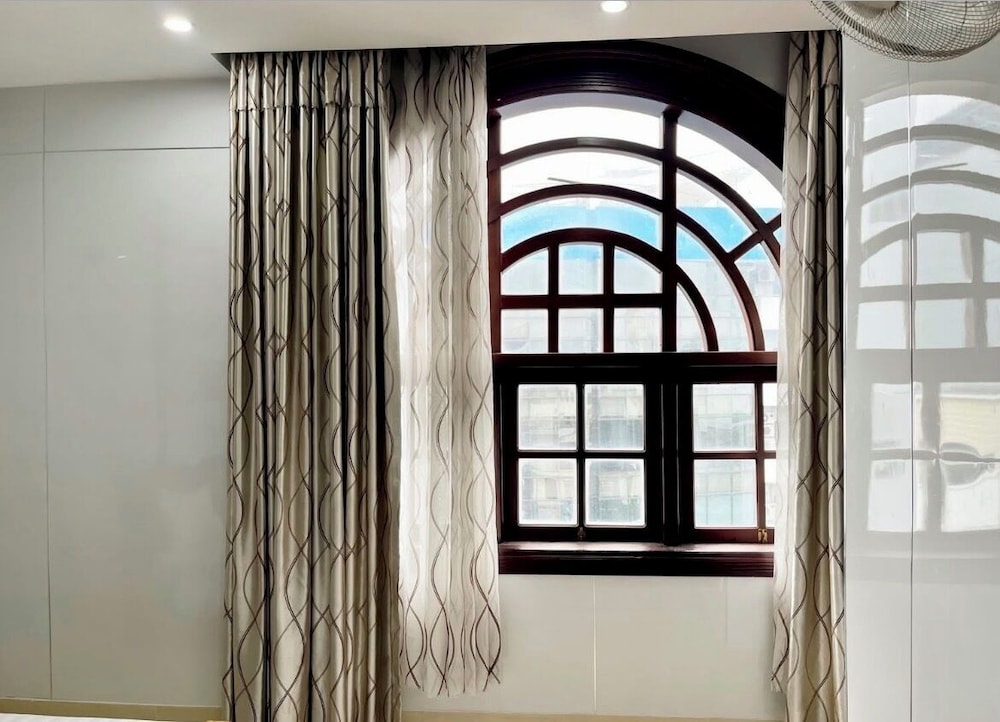 Stargazer Hotel 32/40
