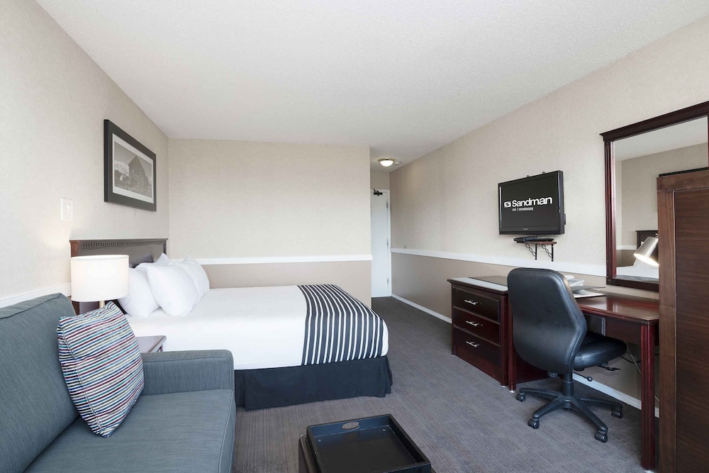 Sandman Hotel Cranbrook 21/47