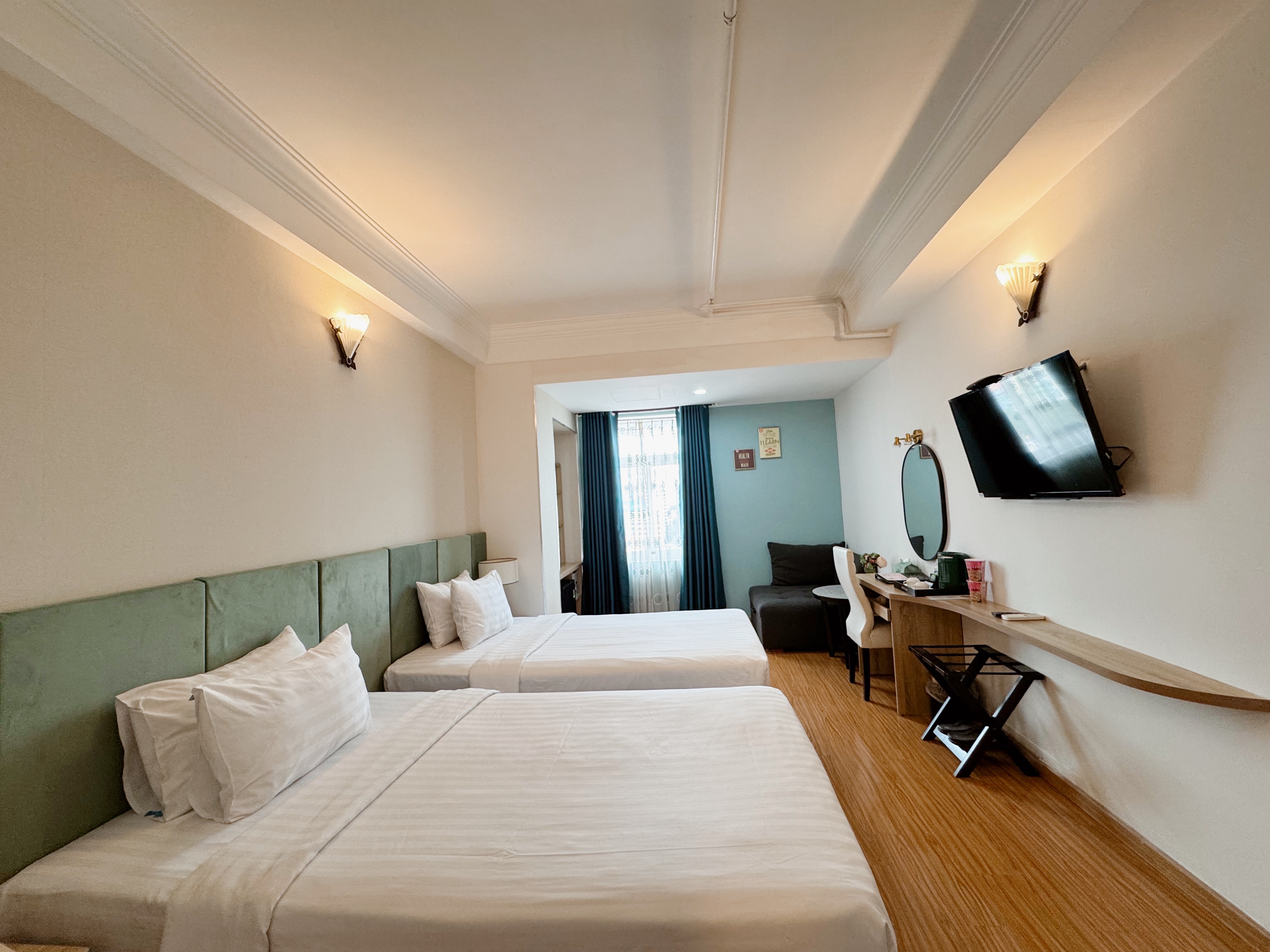 Suite, Twin Beds, with View