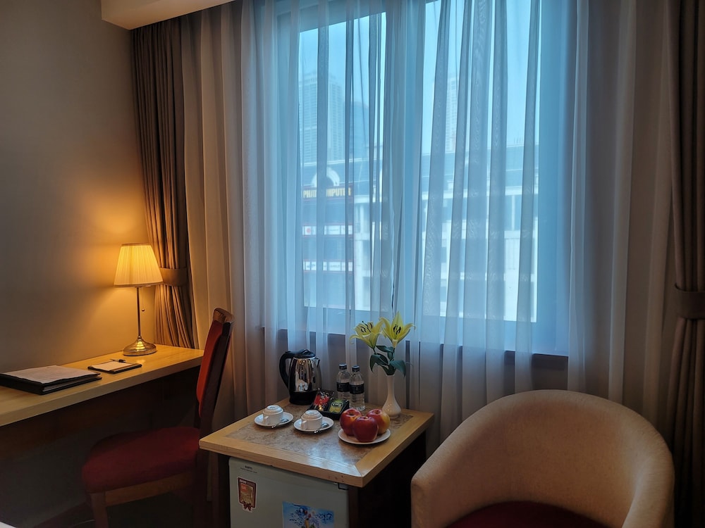 Luxeden Hotel 45/65