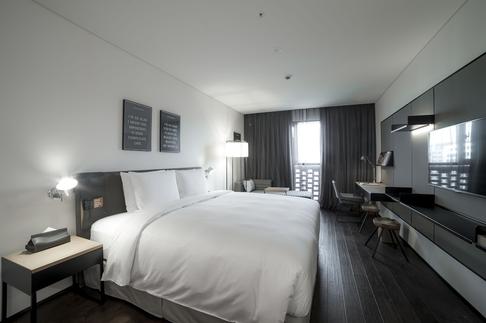 Glad Hotel Yeouido 11/64
