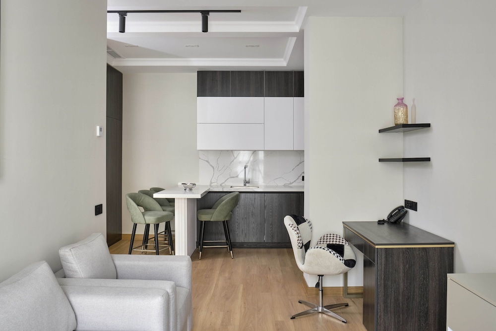 Stylo Residence & Suites 61/66