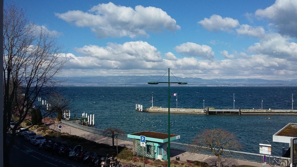 Hotel Alize Evian 46/55