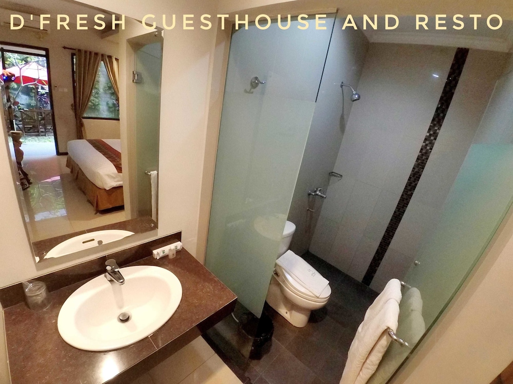 D'Fresh Guest House & Resto 10/22