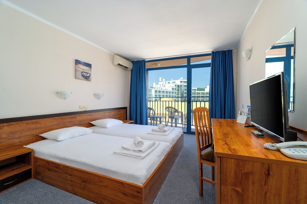 MPM Condor Hotel 8/50