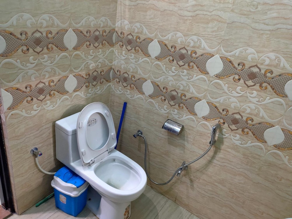 Hotel Devbhoomi Inn 40/40