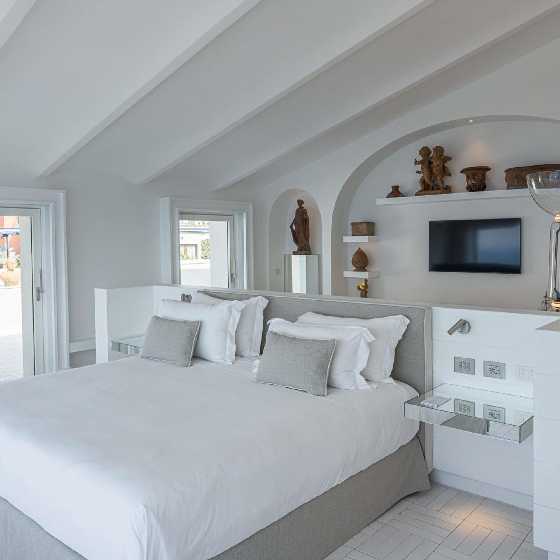 Penthouse Suite, King Bed, Sea View