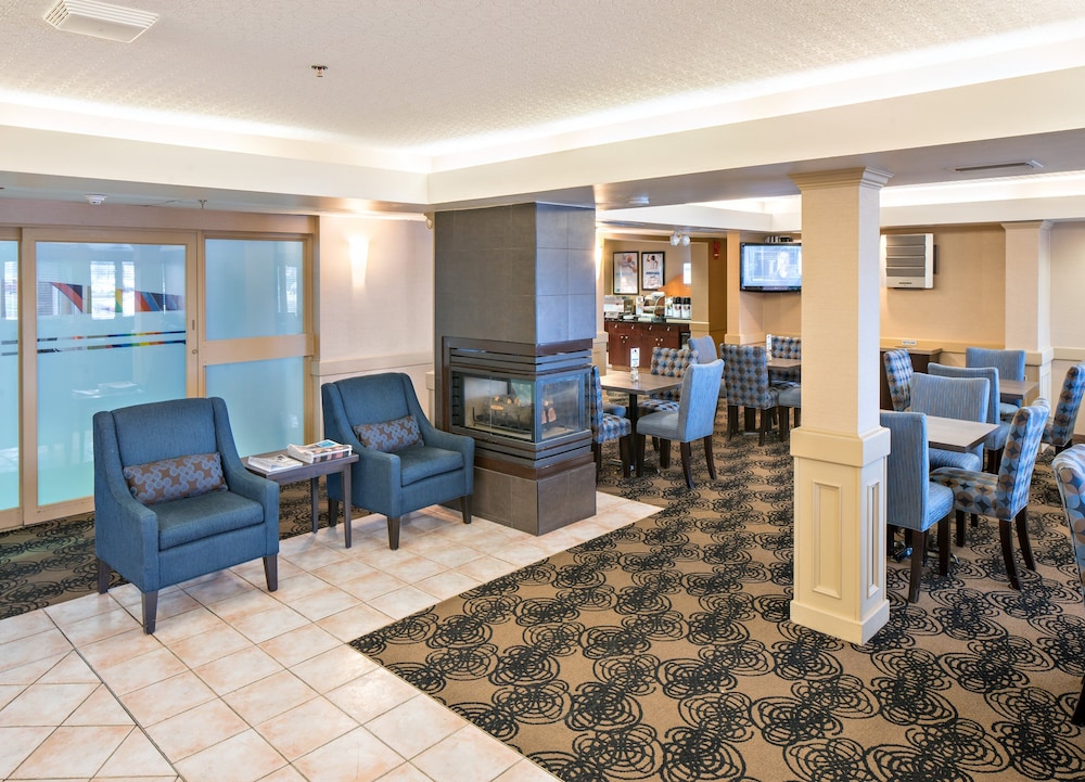 HOLIDAY INN EXPRESS RED DEER 44/68