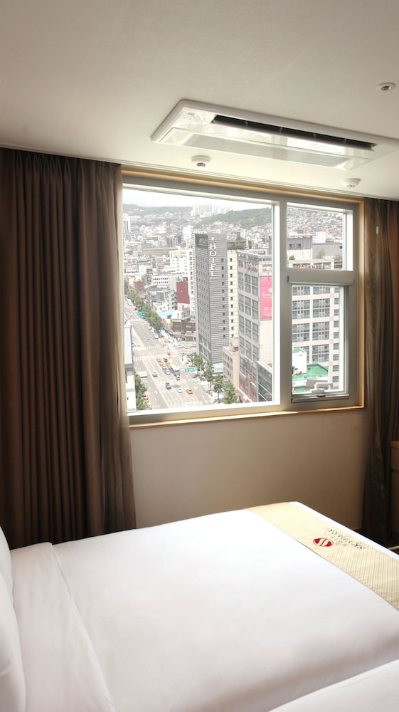 Hotel Skypark Dongdaemun 1 13/40