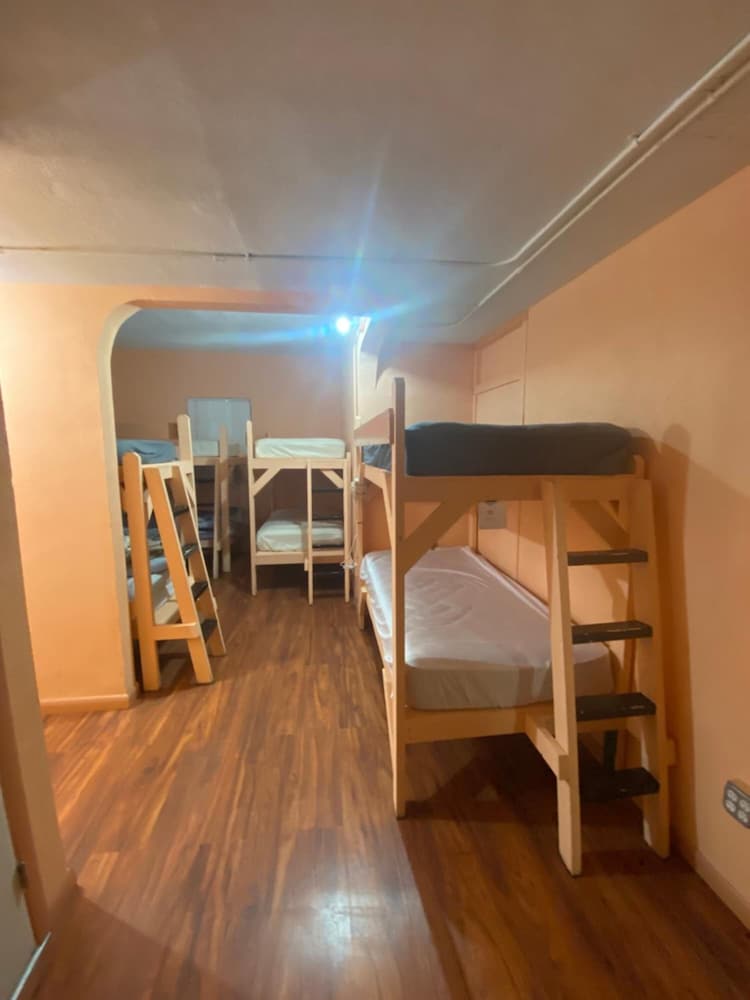 Hoosville Hostel 38/66
