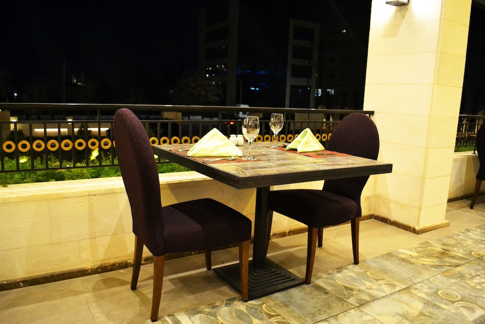 Ambassador Hotel 40/50