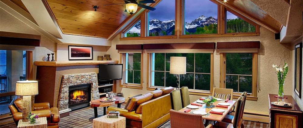 Fairmont Heritage Place - Franz Klammer Lodge 17/33