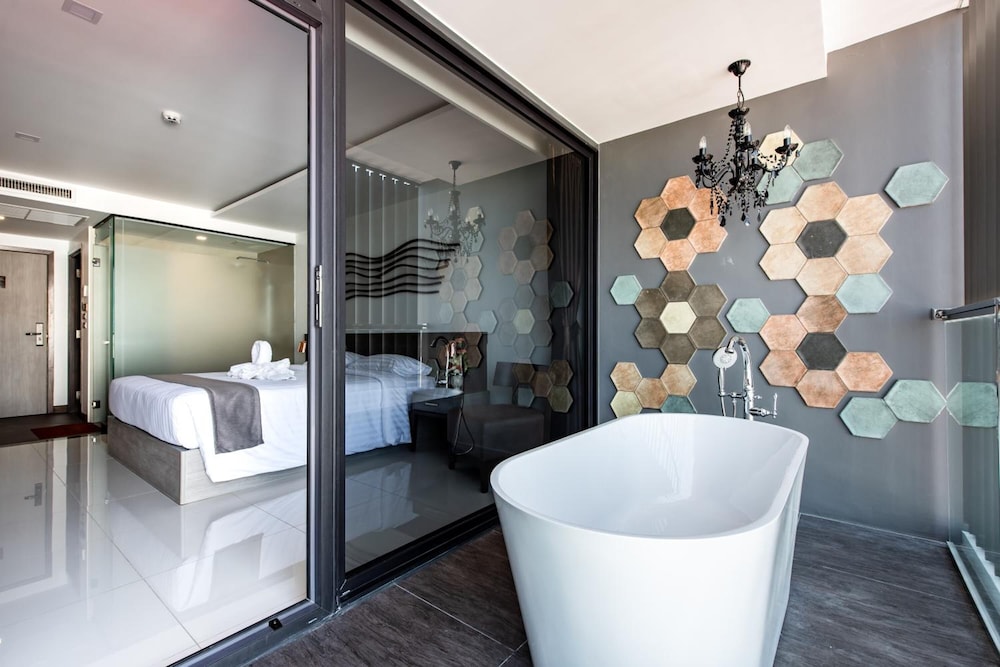 Blackwoods Hotel Pattaya 66/69