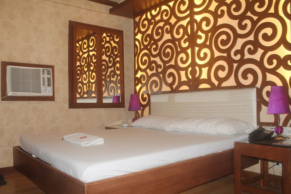 Hotel Ava Gil Puyat 2/56