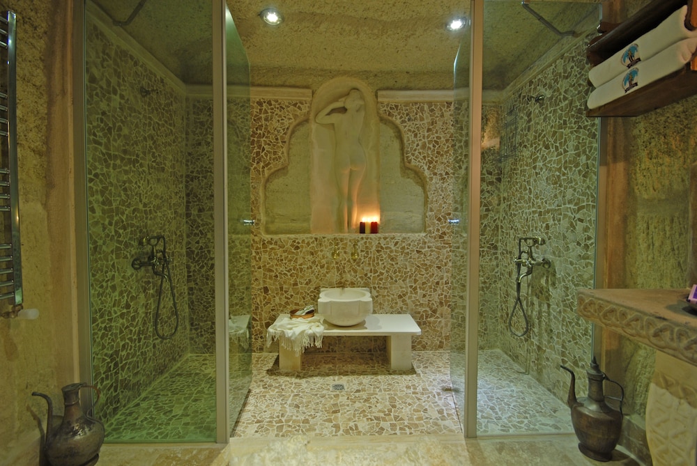 CAVE, EXECUTIVE, SUITE