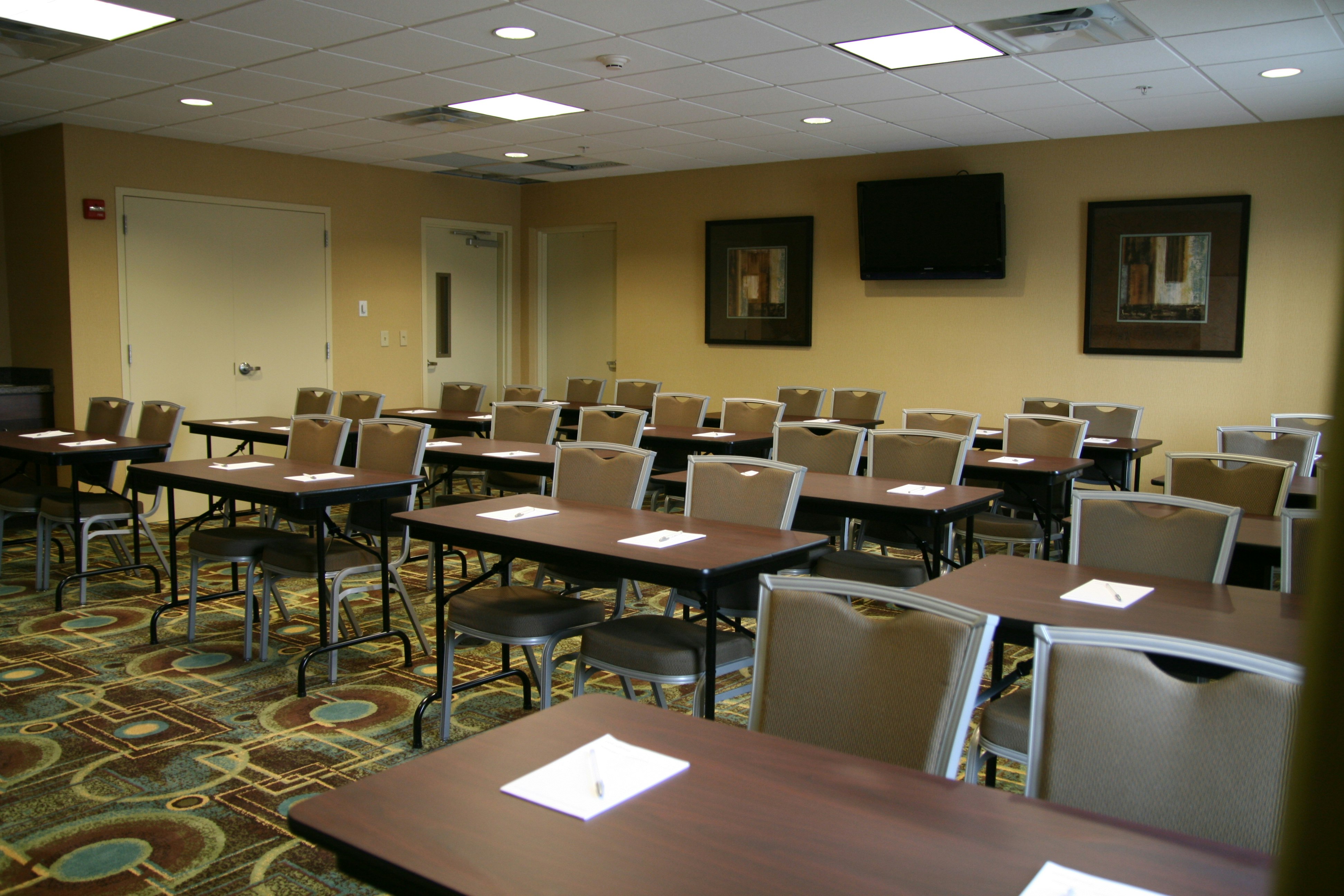 Hampton Inn Dandridge, TN 36/46