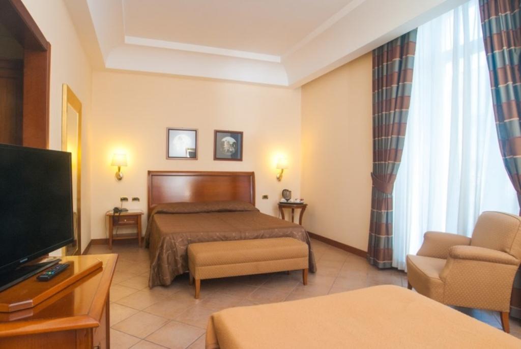 Le Cheminee Business Hotel 43/56