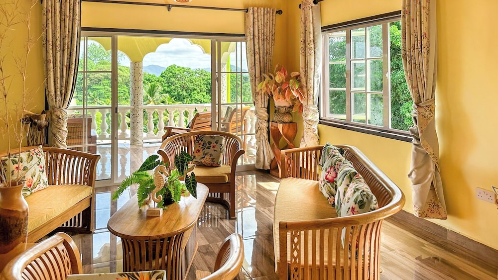 Villa Hortensia 33/50