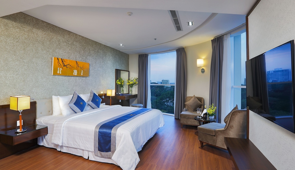 ROOM, PANORAMIC VIEW