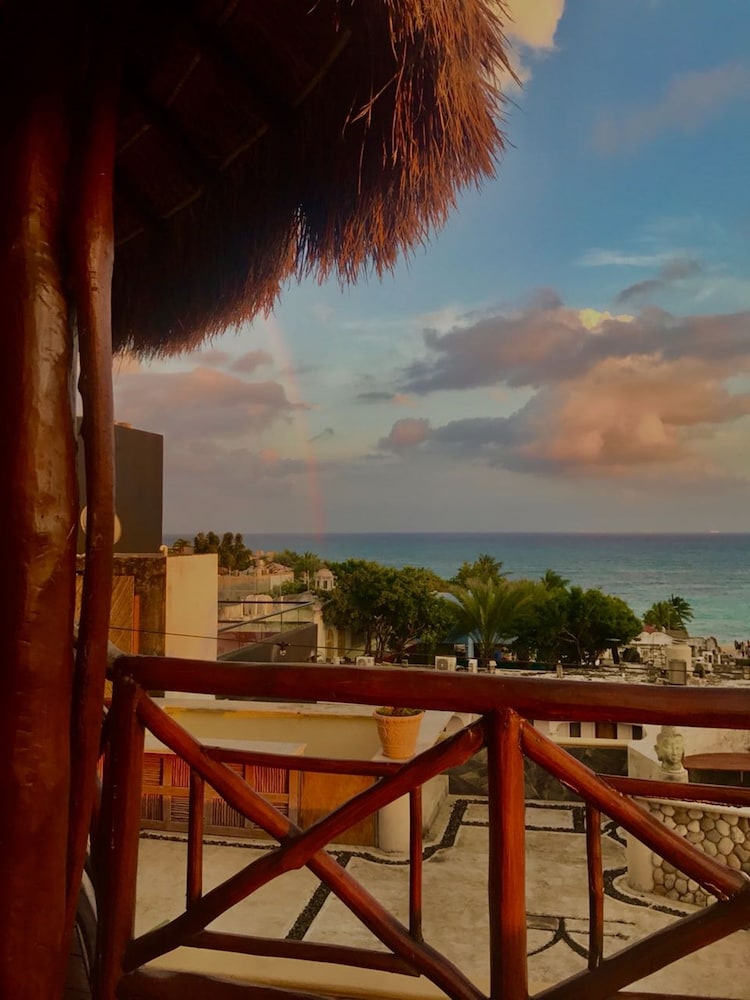 Hotel Cielo, Playa del Carmen 63/69