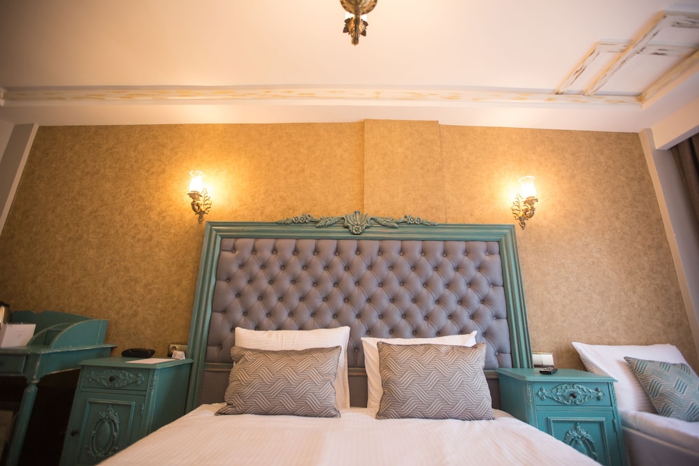 Idylle Hotel 34/74
