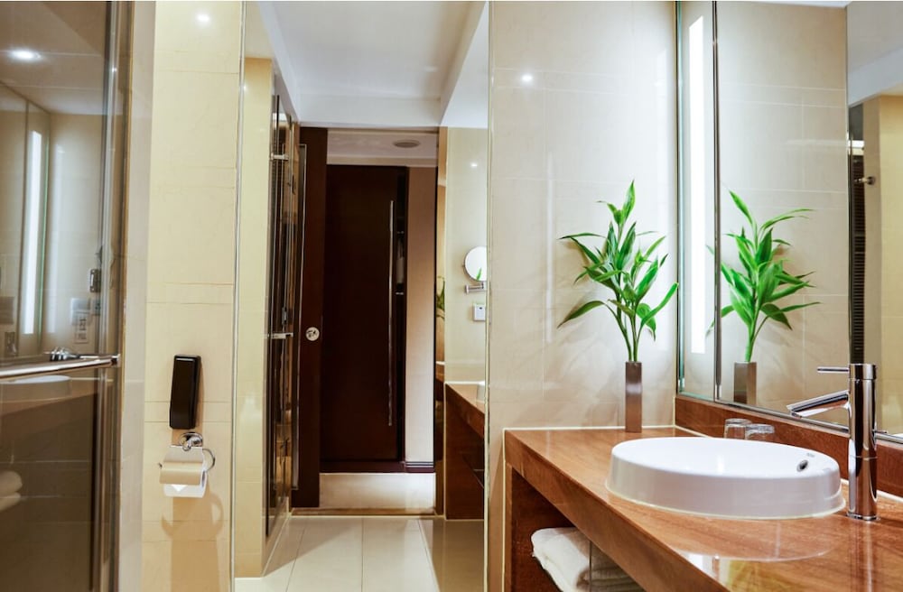 غرفة بسريرين مزدوجين بإطلالة على المدينة، Four Points By Sheraton Hangzhou 5/7