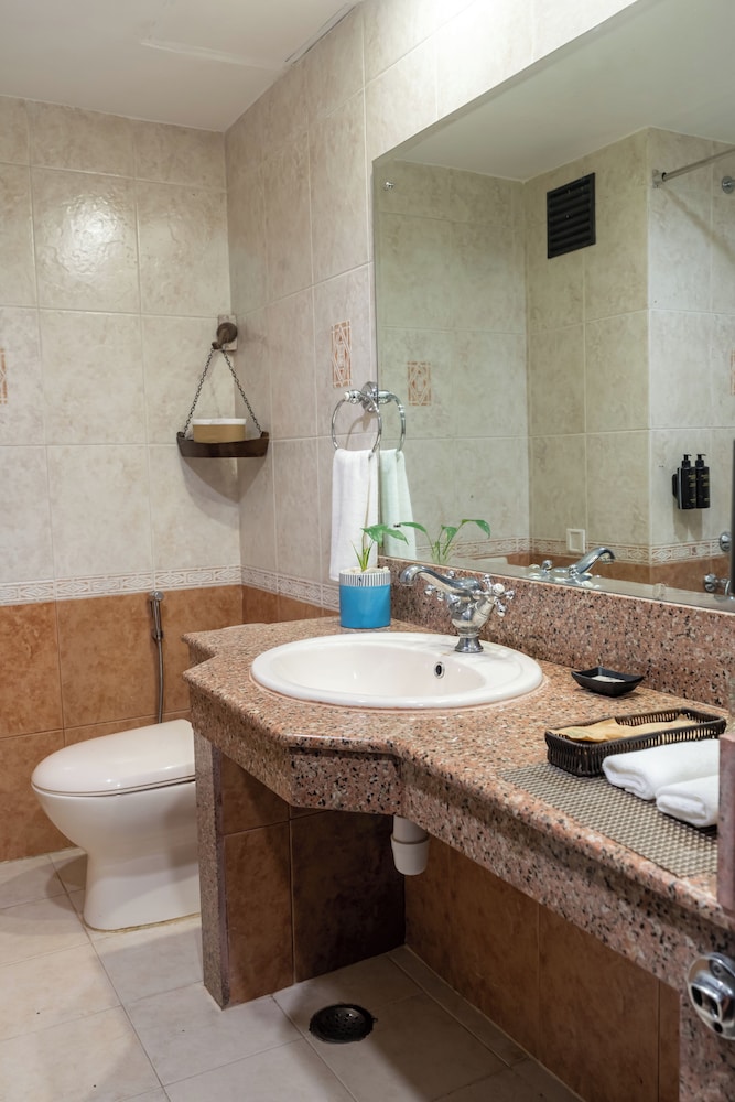 Hotel Barahi 48/50