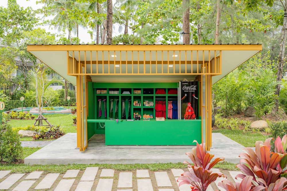 Avani Khao Lak Resort 9/68