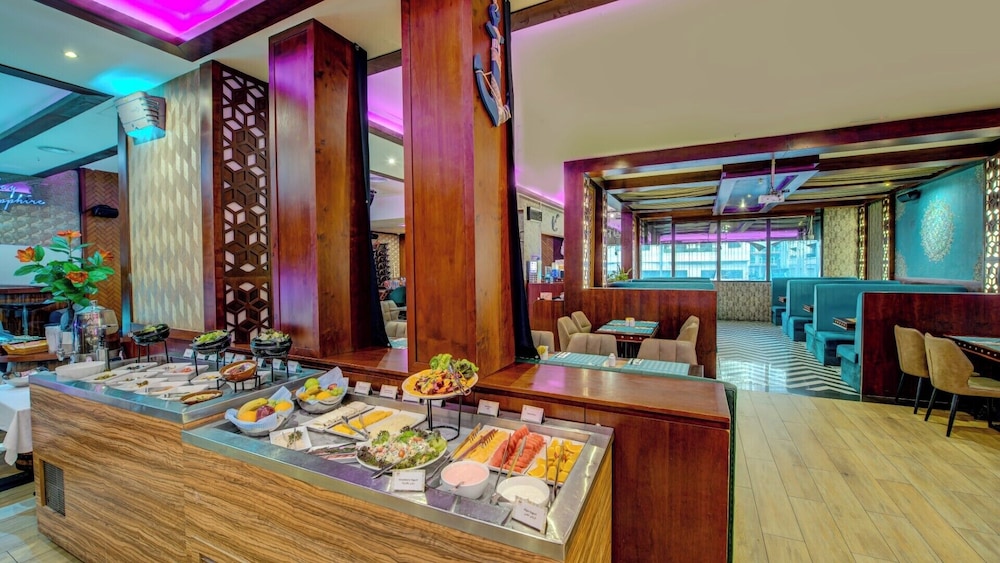 restaurant cafeteria
